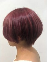 コマ(coma)&nbsp;【coma中野】ピンクの透明感前下がりスリークボブ