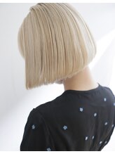 明るさや透明感を求める方にも！ダブルカラーがオススメ