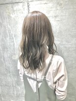 リュネッツ(lunettes) 【お白髪ぼかし】たっぷりハイライトスタイル