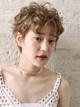 トップヘアー アヴェニュー 刈谷(TOPHAIR Avenue) ショートスタイルが今の気分！/ハイトーンカラー/前髪パーマ