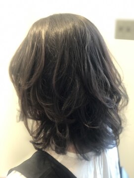 デミュート(DEMUT) 癖毛を活かした無造作カール【郡山/安積】