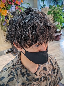 コワファーストナガサキシャンプーボーイ(COIFF1RST NAGASAKI SHAMPOO BOY) グランジマッシュ×ツイストスパイラルパーマ