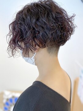 モリオ フロム ロンドン 成増店 【morio成増/ムラマツ】大人　刈り上げ　パーマ　カシス