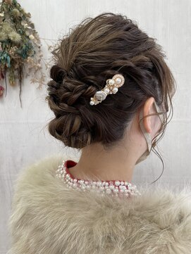 プランタン(Printemps) お呼ばれゆるふわスッキリヘアセットシンプル飾り愛されスタイル