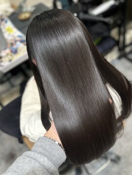 トロワエピ 表参道(Trois epis) 〈ケラチントリートメント〉髪質改善