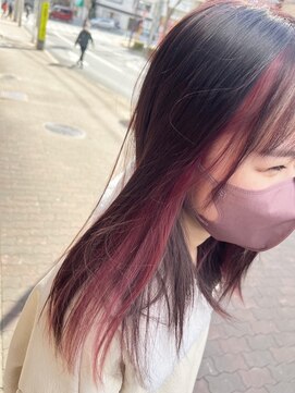 ドット(dot.) 顔周りにpinkを入れたインナーカラー☆