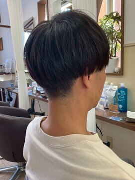 コアフィールフィス(COIFFURE fils) 刈り上げマッシュ ビジネスショートスタイル