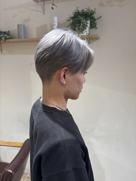 ゼスト 中野店(ZEST) 【ZEST中野/イチカ】テーパーフェード×シルバー/ブリーチ1回～