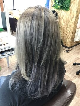 アロハ ヘアデザイナーズ(Aloha HAIRDESIGNERS) グラデーションカラー