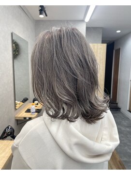 リベストバイジェービー 稲毛(li best. byjb) ホワイトグレージュ/こなれミディ/大人かわいい[稲毛/稲毛駅]