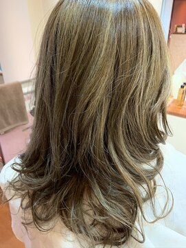 ジルヘアー(Jill hair) ベージュカラー