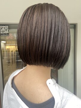 インビテーション(invitation) ミニボブ・柔らかブラウン・プラチナブラウン
