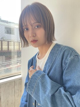 キートス(Kiitos) 切りっぱなしボブ透明感ベージュ梅田ボブ