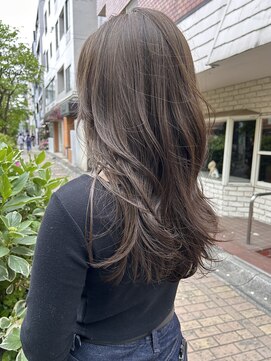 ネオリーブウリ 二子玉川店(Neolive uri) 大人ガーリーダークアッシュ似合わせカットミディアムレイヤー