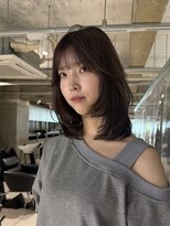 エルメ(Herme)&nbsp;たぷんと重めのミディアムレイヤー〈MAYA〉