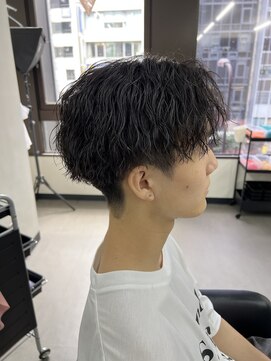 プルーブトウキョウ 渋谷(PROVE TOKYO) 爽やか無造作ツイストスパイラル センターパート