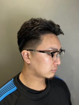 プレミアムバーバー 原宿店(PREMIUM BARBER produce by HIRO GINZA) 清潔感×男らしさのあるフェードスタイル