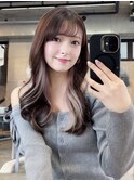 ミルクティーベージュグレーヘアアップバングくびれレイヤー