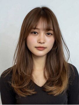ウェルズ グランデ 奈良店(Well's GRANDE) 顔まわりレイヤーの毛流れセミロング