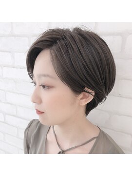 アビリタ(abilita) ショートボブ×大人ハイライト