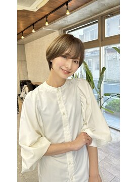 ハルキミナト ジャパン トウキョウ(HARUKI MINATO japan TOKYO) くびれショート/前髪あり/30代/40代/50代