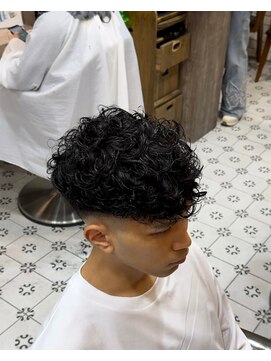 グルーマーズトウキョウ(GROOMER/S TOKYO) スペインカール【外国人風パーマ　スペインカール】
