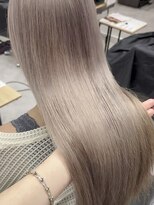 リア(riah)&nbsp;ダブルカラーミルクティーベージュレイヤーカット韓国ヘア