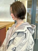 アトリエ(atelier.)&nbsp;オリーブベージュ　レイヤーカット　くびれ　ワンレンボブ