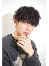 【最新トレンド♪韓国風のマッシュヘア】マッシュベースのスタイルは、センターパートでこなれ感を演出