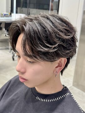 レタッチ バイ フィフス 天神大名(RETOUCH by fifth) ニュアンスパーマフェザーパーマセンターパートシャドウパーマ