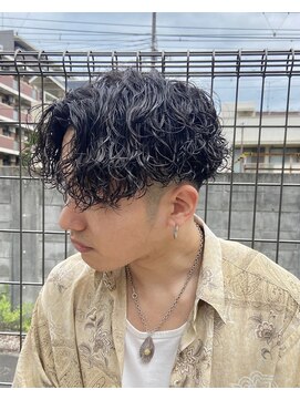 サップ 吹田店(Sup) センターパート/ツイストスパイラルパーマ/大人パーマ