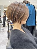 30代40代50代大人ショート髪型丸顔前髪なし似合わせ 安