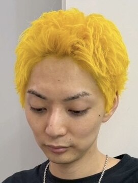 ウィコ 新宿(WICO) イエロー[新宿駅/ダークアッシュ/ニュアンスパーマ]