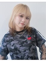 ニューヨークニューヨーク なんば道頓堀店(NYNY)&nbsp;前髪ありミディアムレイヤー×ルーツカラー