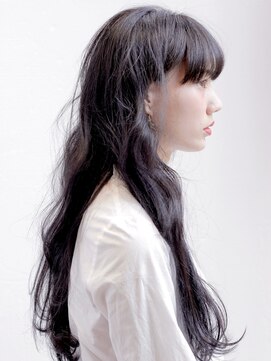 ビュートリアム 梅田(BEAUTRIUM) ワイドバングとロングウェーブヘア