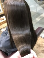 ヨウ バイ アミー 横浜(YEAU. by amii)&nbsp;【横浜】透明感ブラウン×髪質改善で叶う美髪ストレート