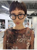 女性らしさも残したベリーショート