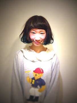 プランクスター(prankster) [prankster]　グリーンとグレーがアクセントのボブ