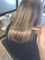 アールサロン アオヤマ(Rr SALON AOYAMA)&nbsp;ハイトーンプラチナミネコラ