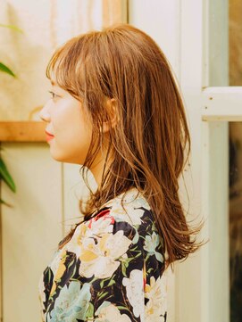 ヘアアンドリラクゼーション シャッセ(Hair&Relaxation SASE) ナチュラルロングレイヤースタイル