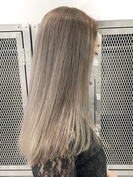 ウィコ 新宿(WICO) プラチナベージュ[新宿駅/アースカラー/ツートーンカラー]