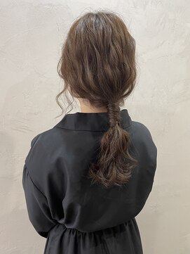 インビテーション 名古屋(invitation) ラフなスタイルが今っぽい、ヘアセット