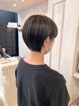 キャアリー(Caary) 福山美容室Caary 丸みくびれショート襟足スッキリ濡れ髪20代30代