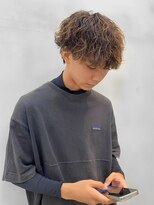 ネオン(NEON)&nbsp;波巻きパーマ