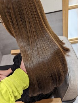 ロウ 札幌(ROW) ブラウン/髪質改善トリートメント/透明感カラー