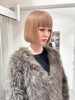 シー(thee)&nbsp;ホワイトベージュ