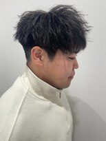 ヒュイル バイ ニアウ(Hwyl by Niau) メンズレイヤーマッシュパーマツイストパーマ刈り上げ