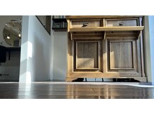 ツタ(tuta)の雰囲気（シックな家具が可愛いサロンです。）