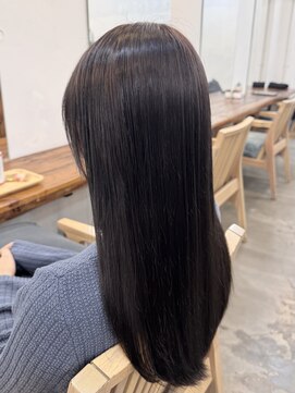 ファルベ(Farbe) ネビージュ　ミニウルフ　メルティーカラー　ワイドバング　美髪