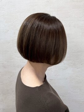 アンジェリカ(Angelica Total Beauty Lifestyle Design) ツヤ髪ショートボブ透明感カラー